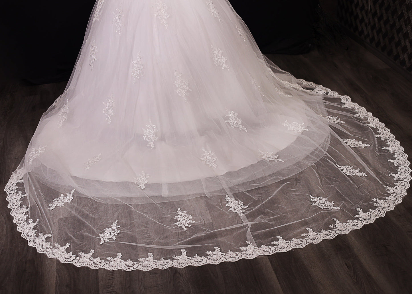 GownLink Stunning Train Gown White Church Wedding Gown with Beaded Lace GLGT009