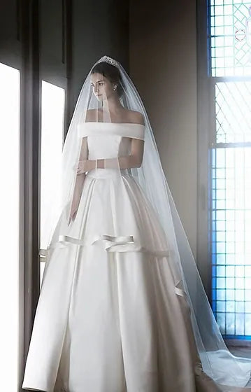 Elegant Satin-Trim Bridal Veil Sivasagar