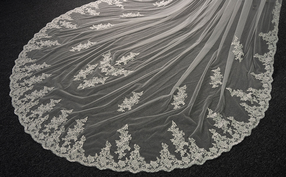 GownLink Long 3.5 mtr Bridal Veil With Attached Comb GLVL21