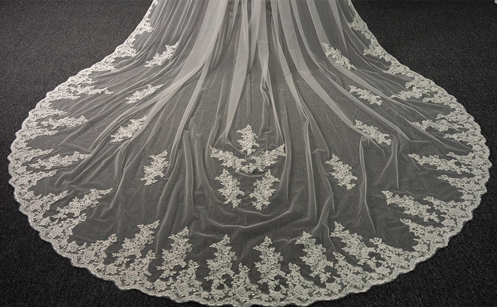 GownLink Long 3.5 mtr Bridal Veil With Attached Comb GLVL21
