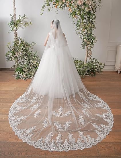 GownLink Long 3.5 mtr Bridal Veil With Attached Comb GLVL21