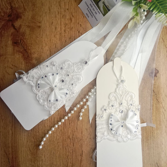 The glove Kanha Chatti