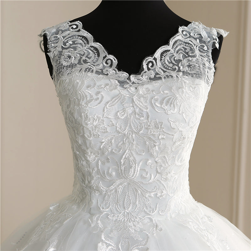 GownLink White Train Wedding Gown GLVLQD09T