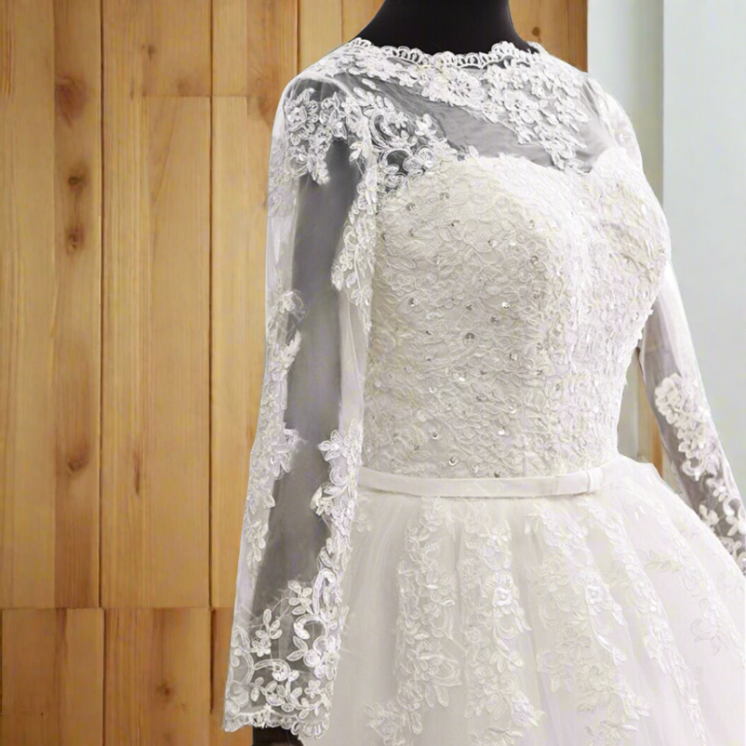 Classic Christian Bridal Gown with Off-the-Shoulder Neckline Mandsaur