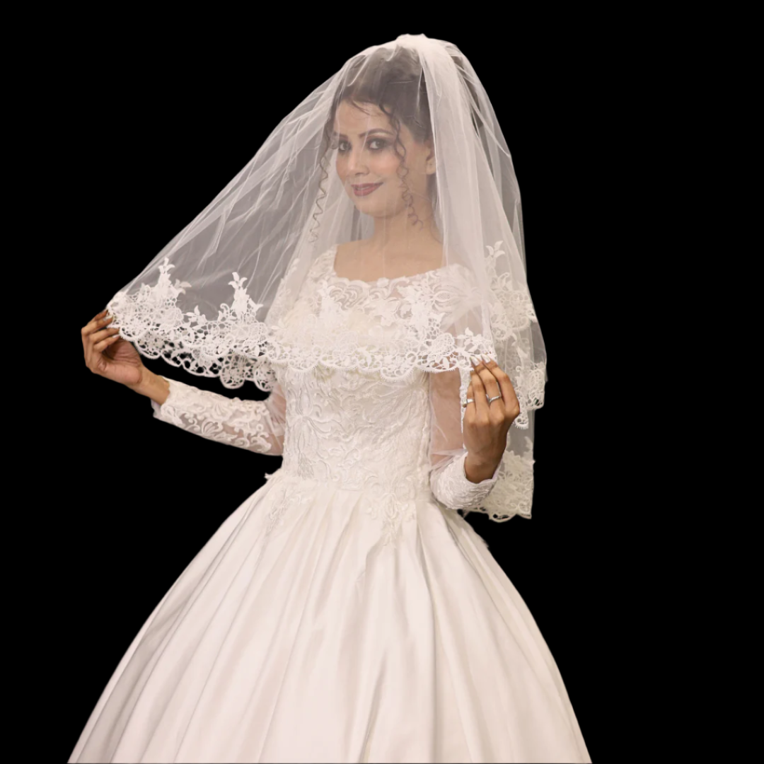 Embroidered Roman wedding veil in Ahmedabad