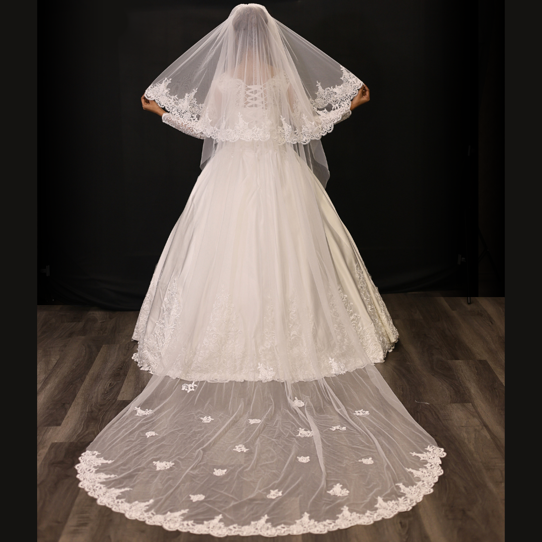 Embroidered Roman wedding veil in Jammu & Kashmir