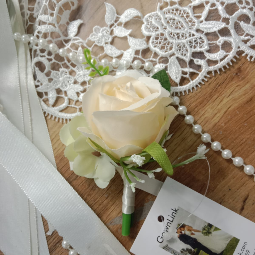 GownLink Boutonniere CF-106