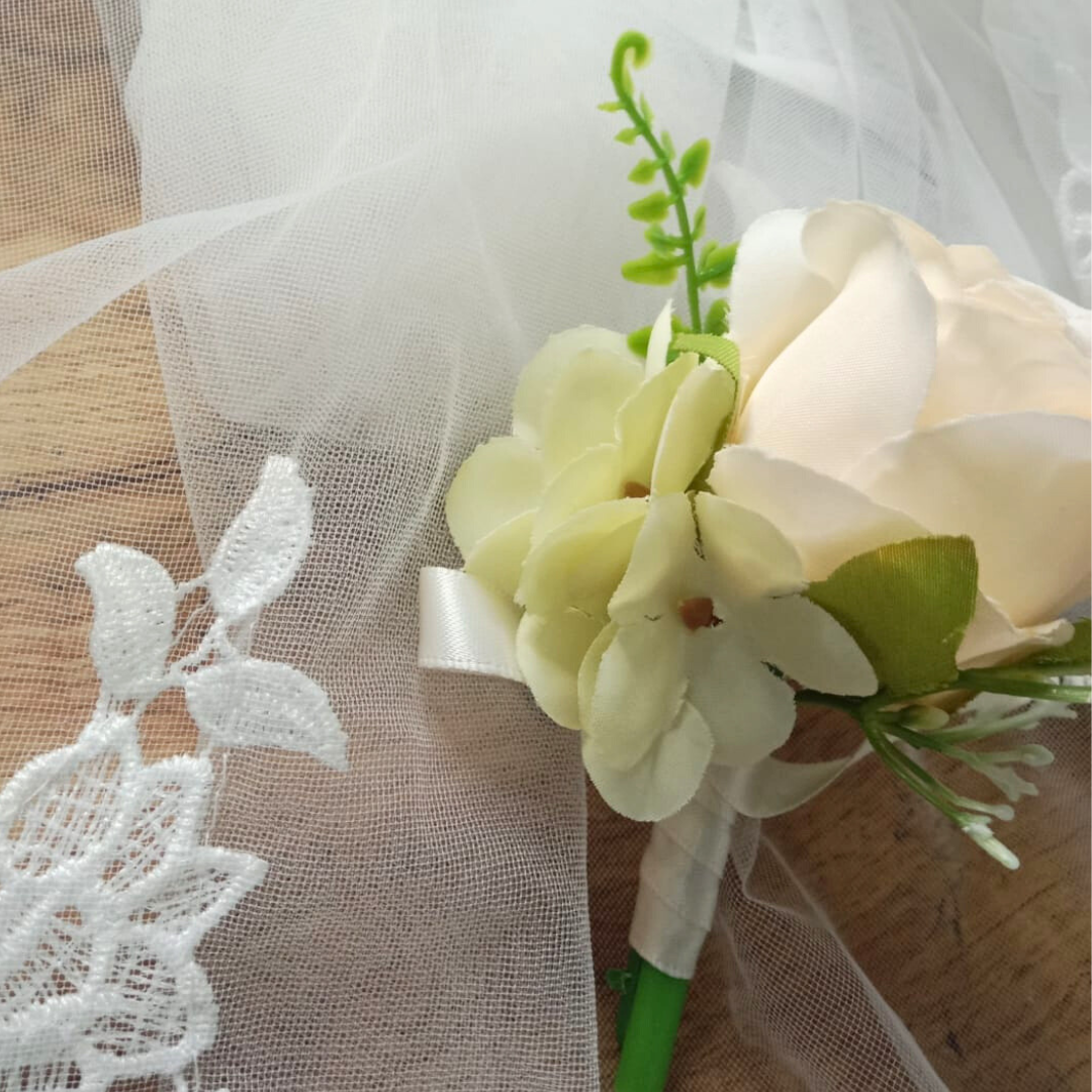 GownLink Boutonniere CF-106