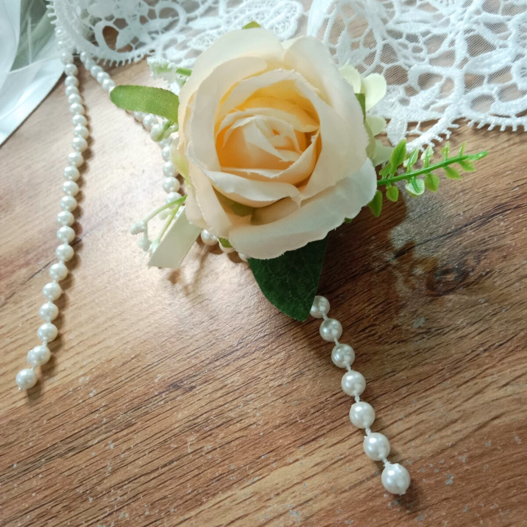 GownLink Boutonniere CF-106