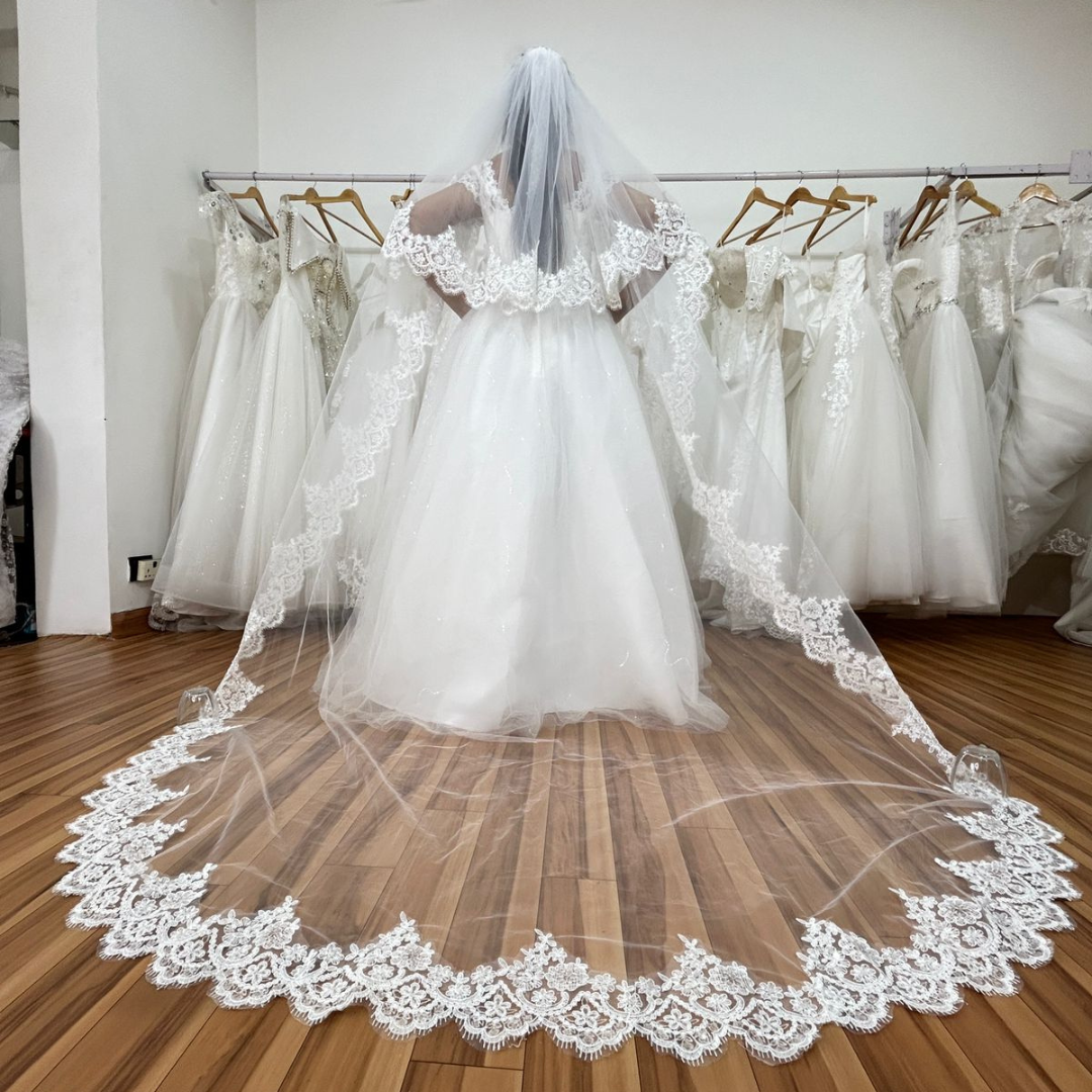 GownLink's Exquisite 3.5mtr Long Cascading Bridal Veil for Christian & Catholic Wedding GLVHL02