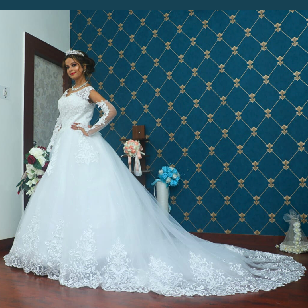 GownLink White Train Wedding Gown GLVLQD09T