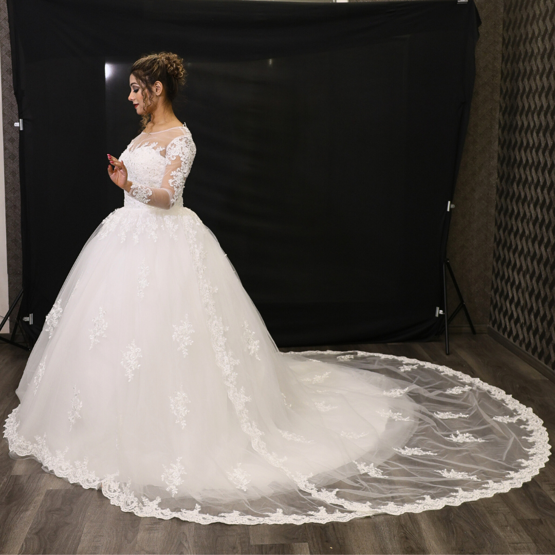 GownLink Stunning Train Gown White Church Wedding Gown with Beaded Lace GLGT009