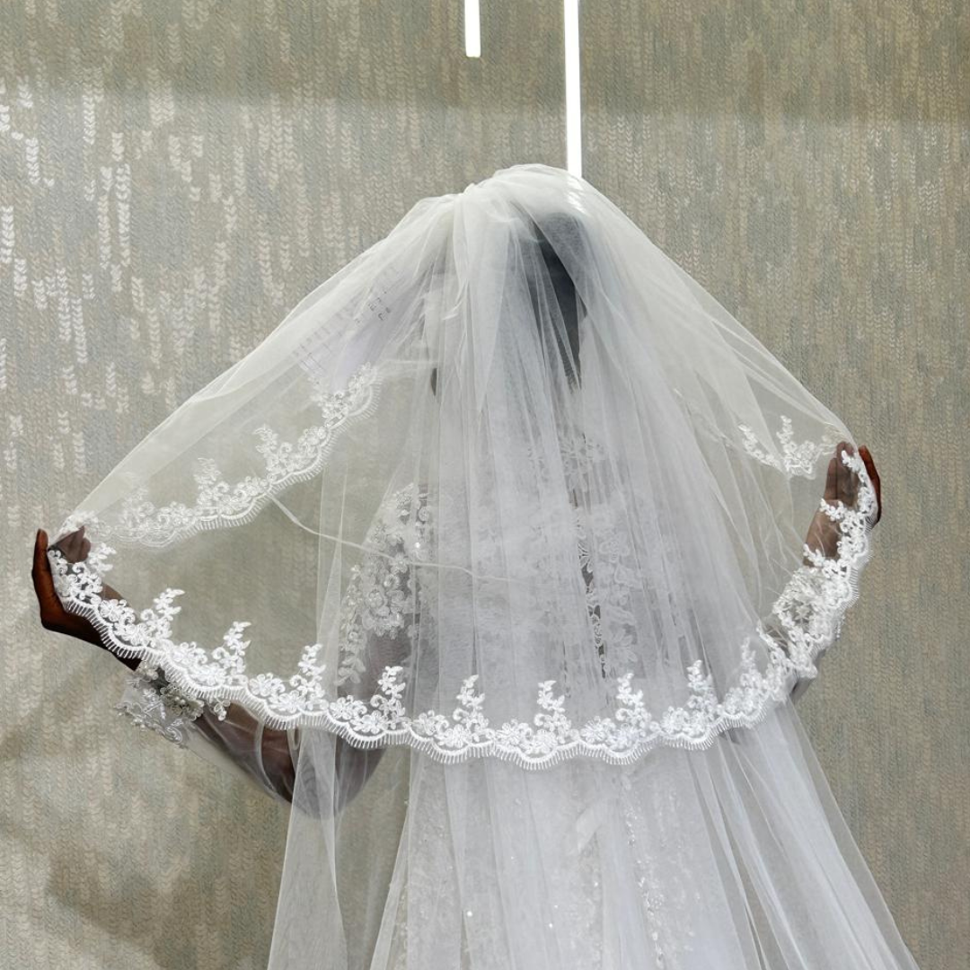 GownLink's 4 Meters Long Bridal Veil Cathedral Christian & Catholic Wedding New Lace