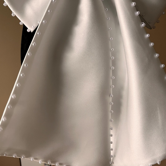 GownLink,s Short Detachable Bow for wedding dress