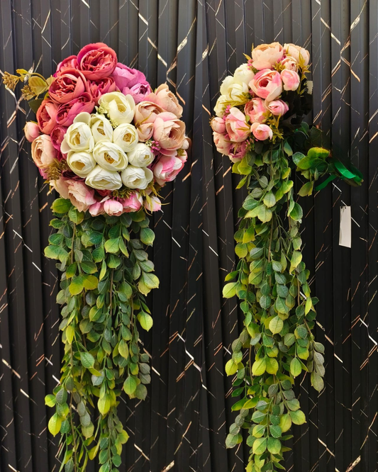 GownLink White  Bridal Bouquet for Christian Weddings B133