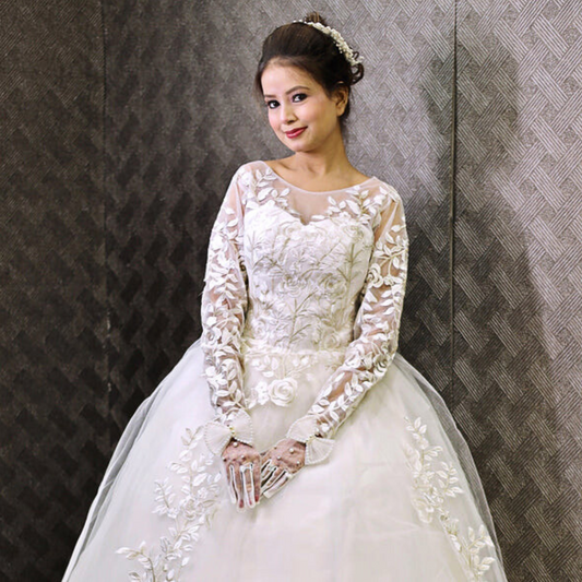 GownLink Bridal Gloves with Bow, and Lustrous Pearl Beads G112