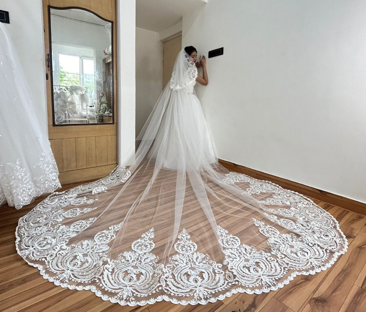 White buy chapel length wedding, bridal veil