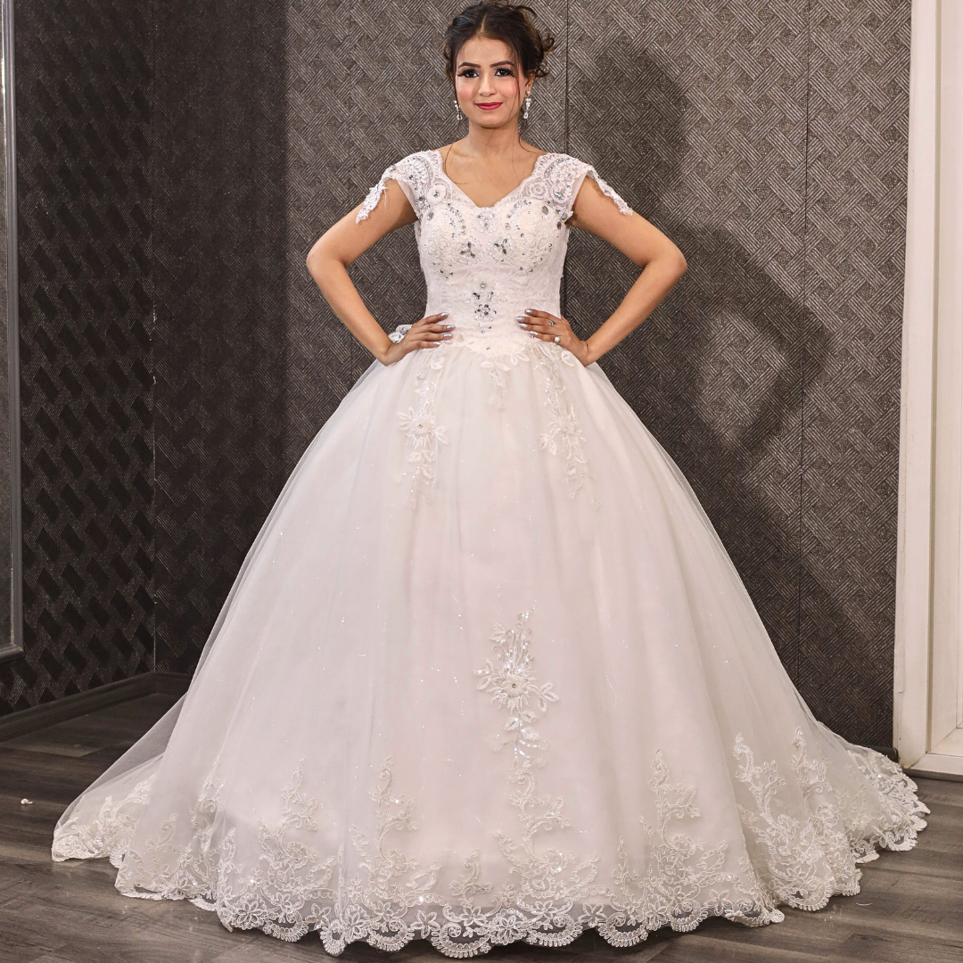 white-wedding-dress-faith-ceremony in Kolkata
