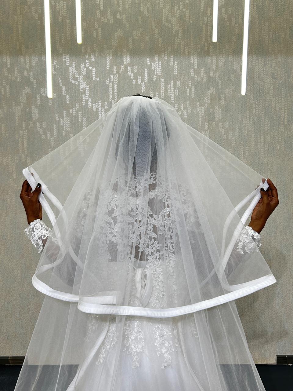 length veil Two-tier veil Double-layer bridal veil Long two-tiered wedding veil Barauni