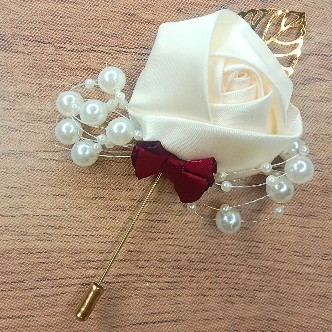 Groom's boutonniere Green and white Kodarma