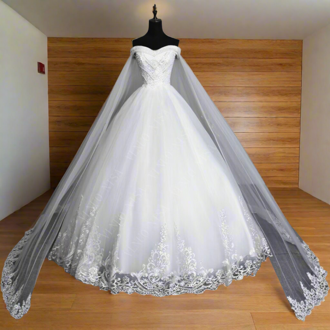 princess white gown for wedding white dress for marriage Sitapur