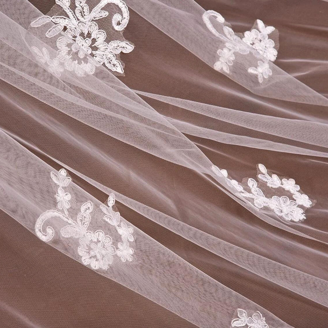 Detail of veil fabric and texture — GownLink GLVHM1