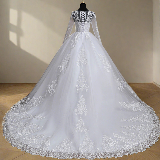 Full-length lace sleeves on GownLink bridal wedding gown