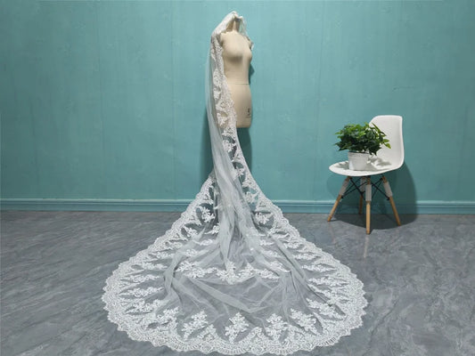 GownLink Veil with Ivory Lace Embroidery GLVHL57