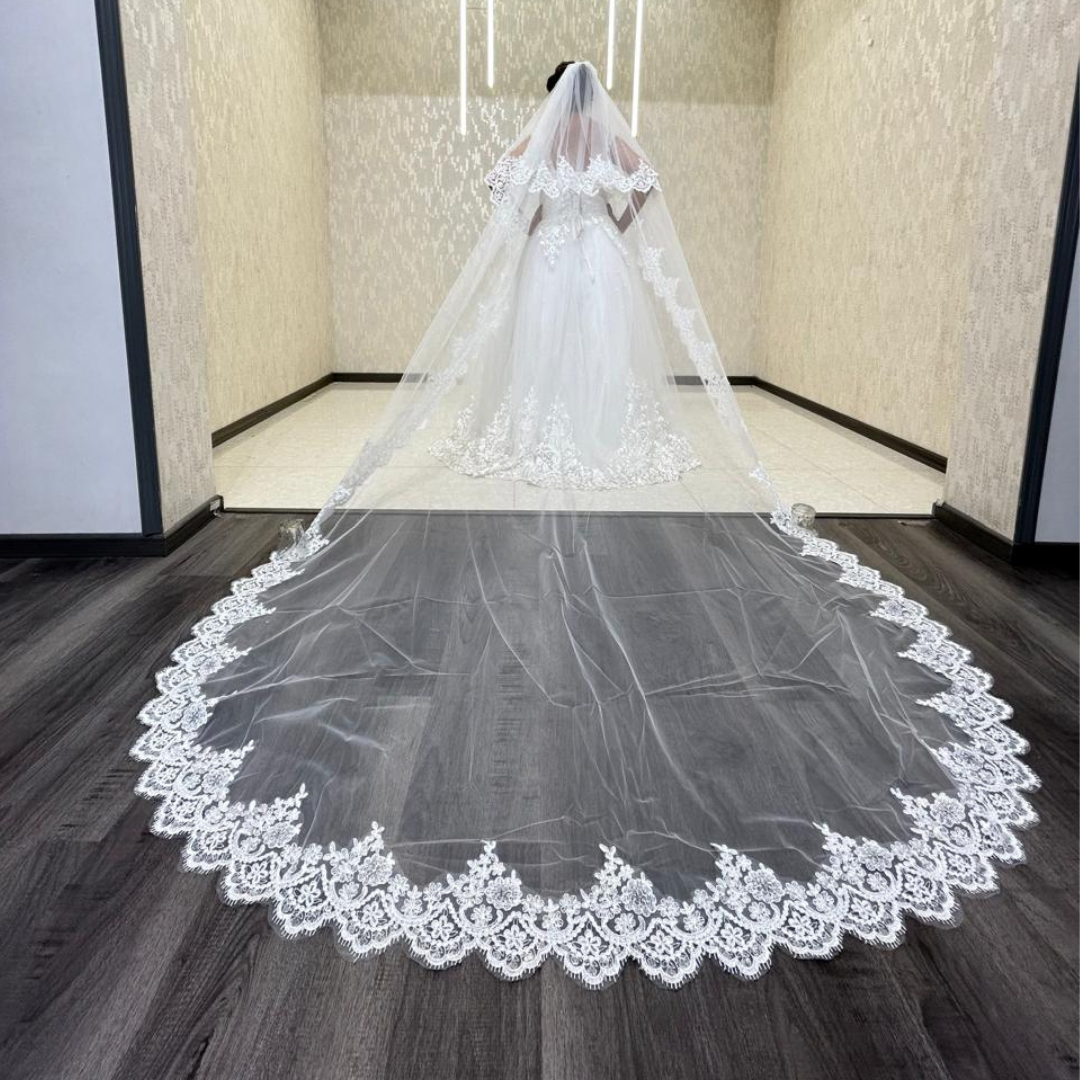 GownLink's Exquisite 3.5mtr Long Cascading Bridal Veil for Christian & Catholic Wedding GLVHL02
