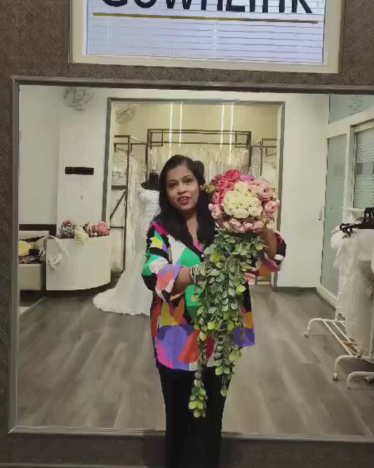 GownLink White  Bridal Bouquet for Christian Weddings B133