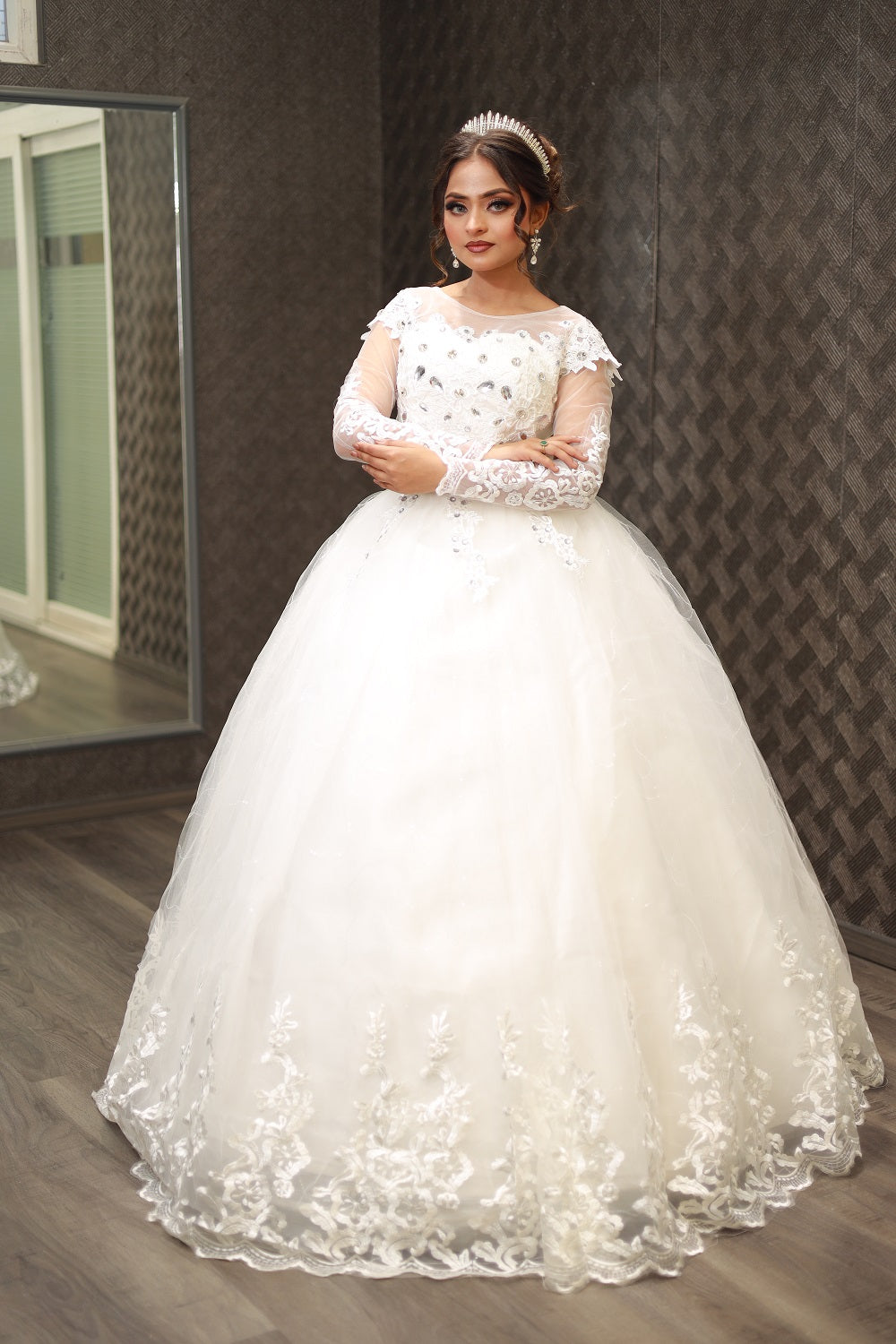 GownLink White Wedding Ball Gown with Rhinestone GLHMD16050083B