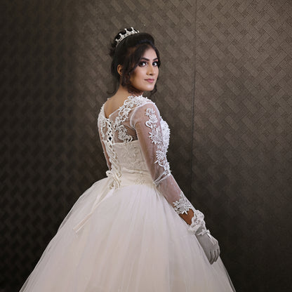 Back closure and button detail on White Ball Gown — GownLink GLGF042