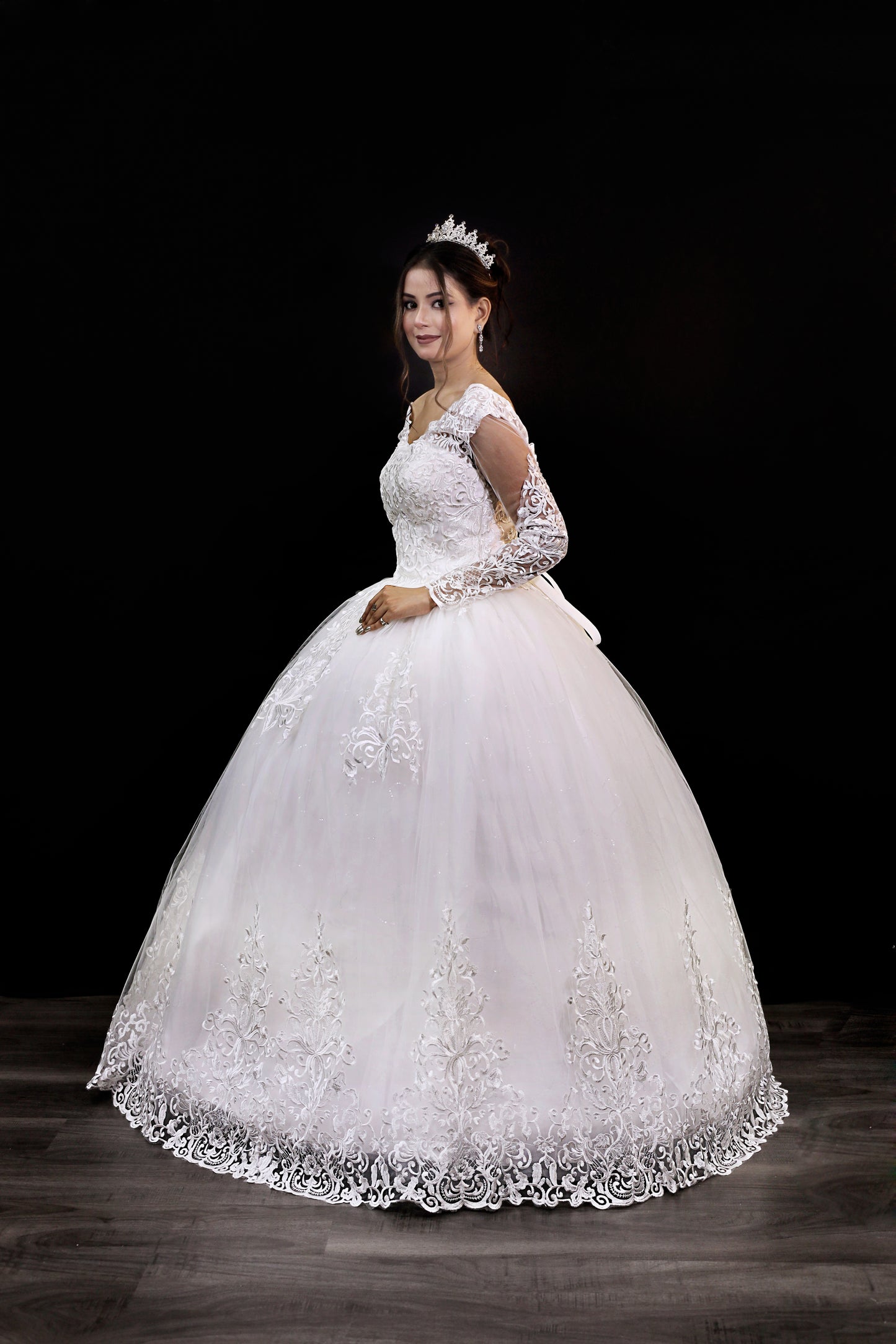 GownLink's Adorable White Wedding Princess Gown GLVLQD09B