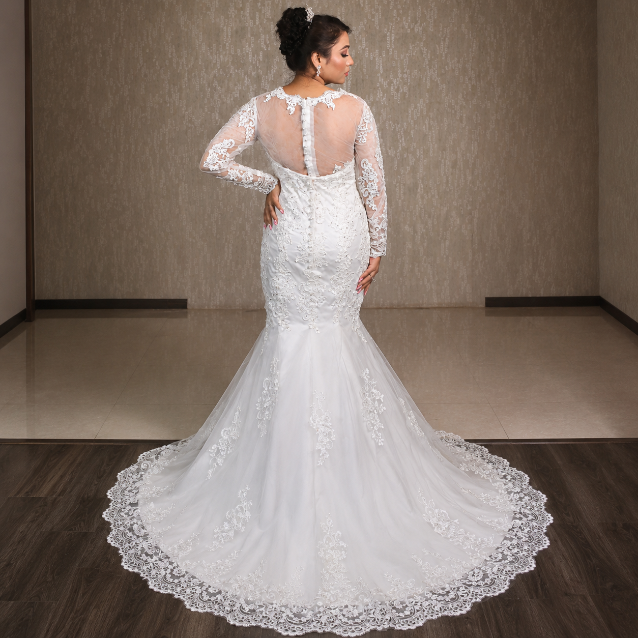 GownLink Premium White Mermaid Bridal Wedding Gown with Cathedral Train for Christian & Catholic Brides GLGT044