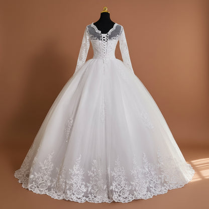Elegant white bridal gown for church in Maharashtra