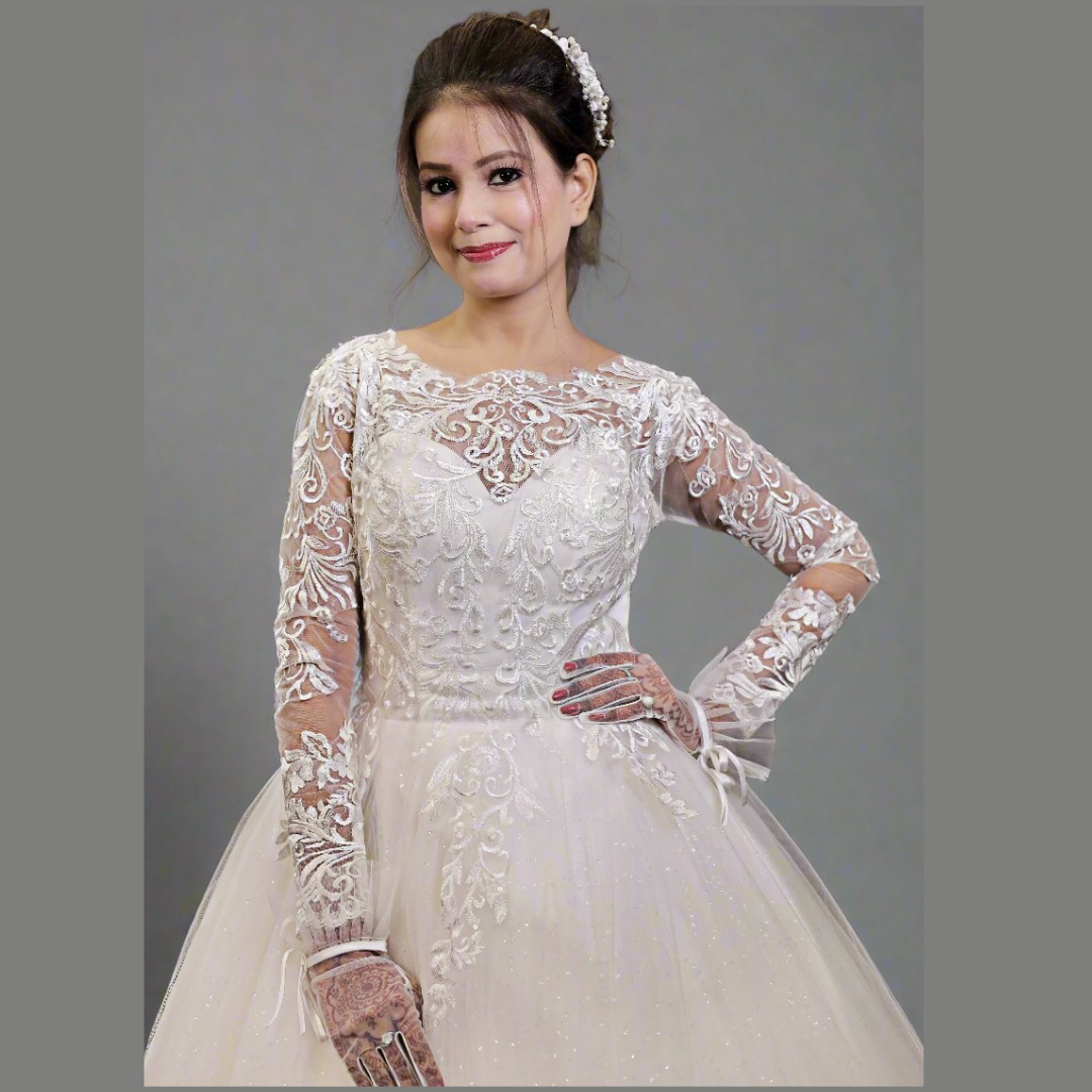 GownLink Traditional White Wedding Ball Gown for the Christian Bride  GLGF051B