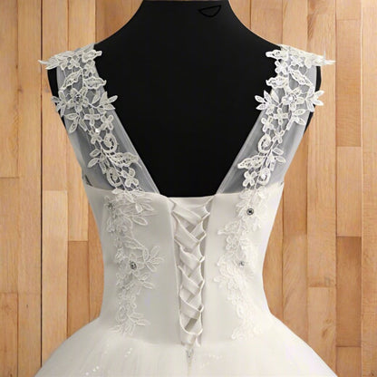 10 Fabulous Christian Dress Ideas for the Beautiful Bride!