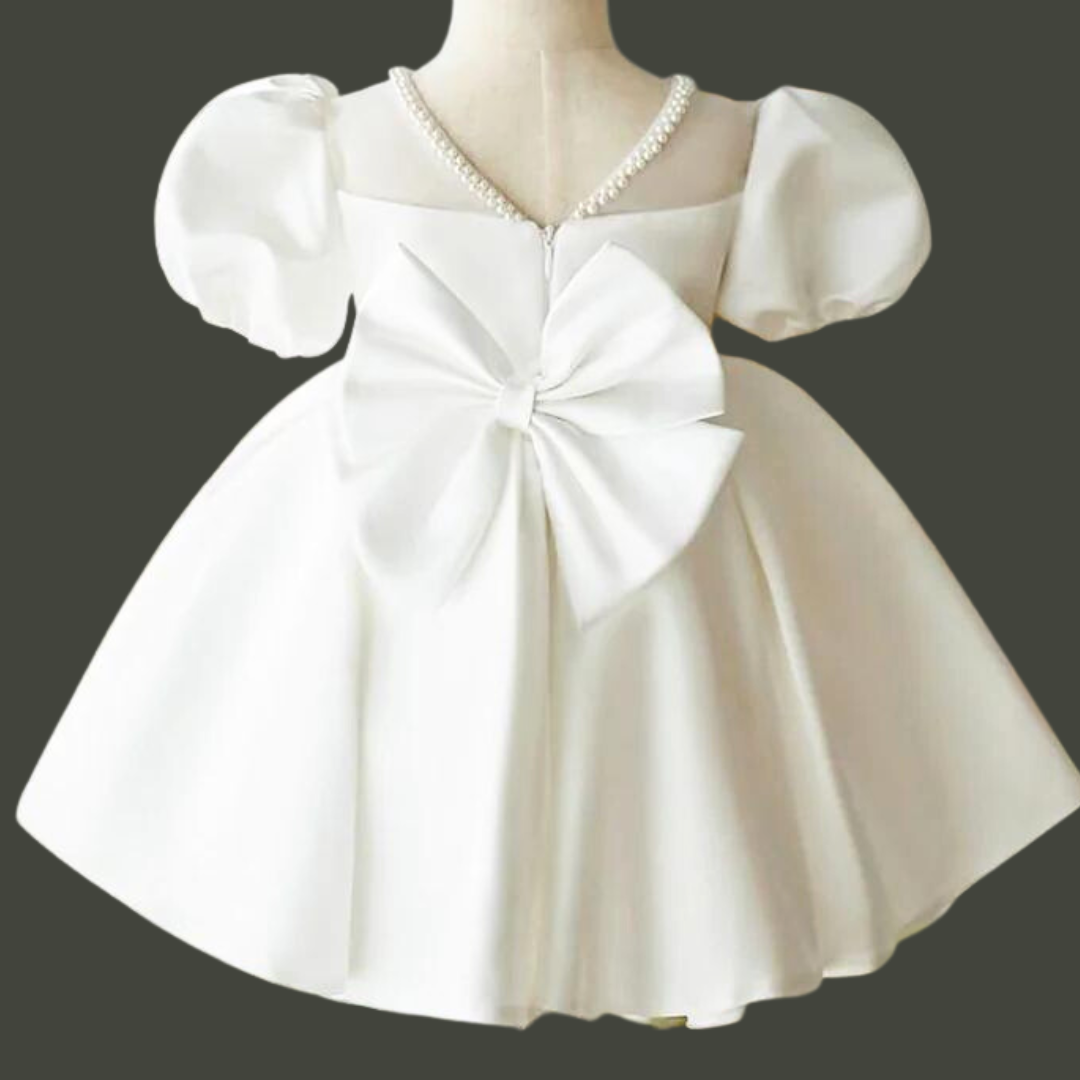 "Elegant Simplicity: White Holy Communion Dress for Girls"