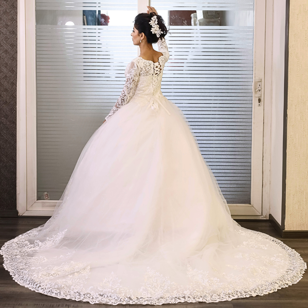 Close-up of lace and detail on Detachable Bridal Train — GownLink GL36CT