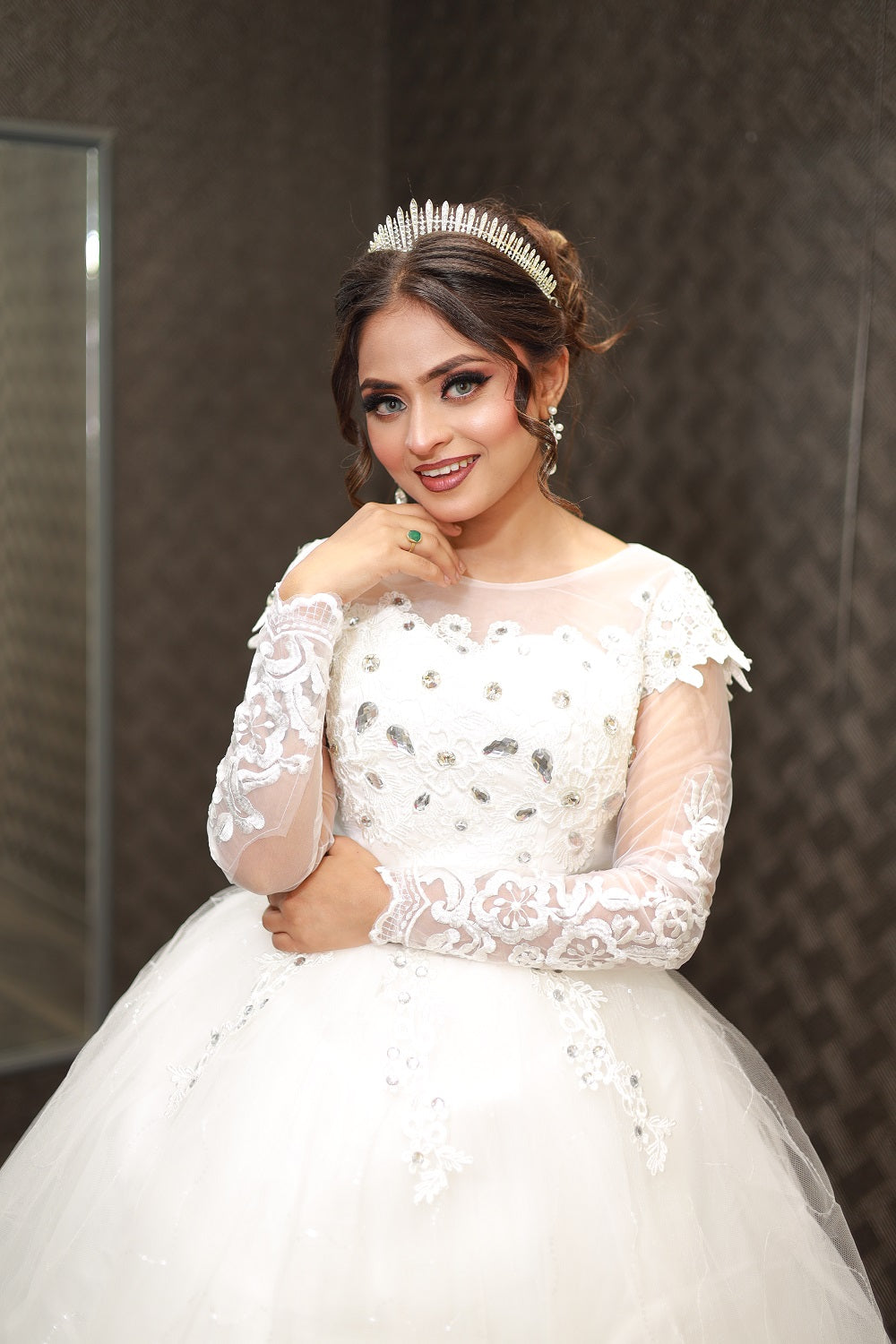 GownLink White Wedding Ball Gown with Rhinestone GLHMD16050083B