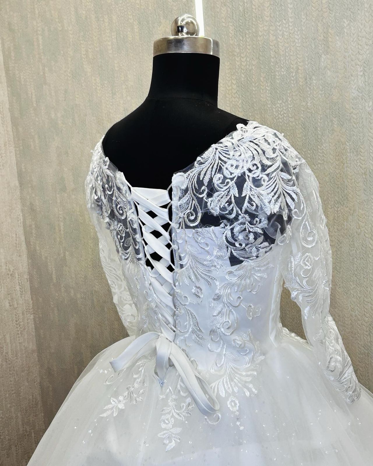 Is It Mandatory For Wedding Dress To Be White? | HOTLEATHERWORLD