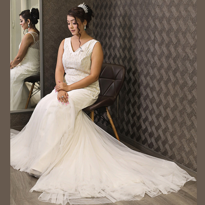 full sleeve wedding gown white in Bandra west ,Mumbai