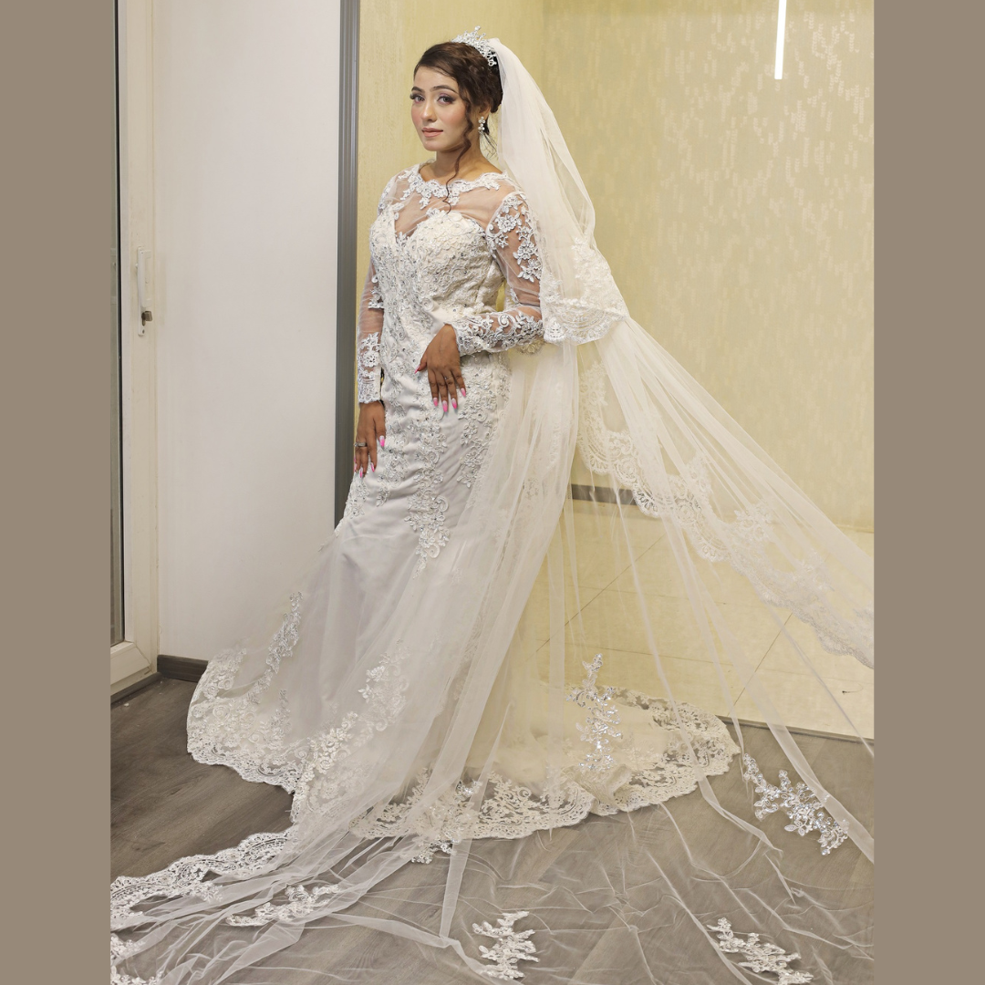 Full spread view of Long Bridal Veil on flat surface — GownLink GLVAL038W