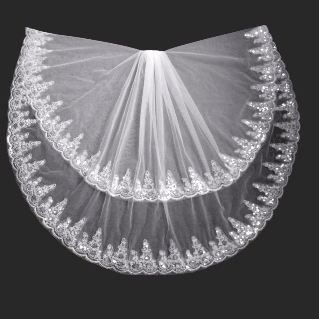 Enchanting Elegance  GownLink's  Exquisite Short 1.5mtr Bridal Veil With Comb adorned in Sequined Splendor GLV20