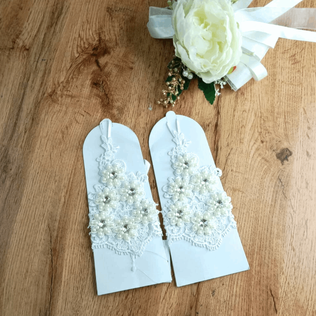 Divine Pearl weave Timeless Elegance in GownLink's Bridal Gloves G21