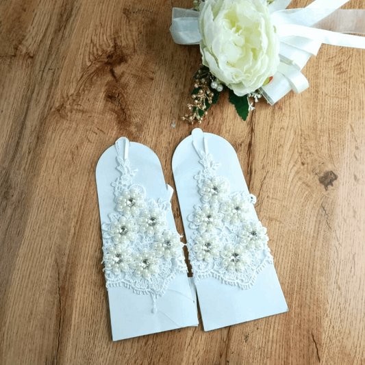 Divine Pearl weave Timeless Elegance in GownLink's Bridal Gloves G21