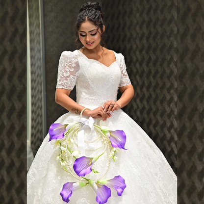 GownLink White and green color Bridal Bouquet B-59-1