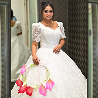 GownLink White and green color Bridal Bouquet B-59-2