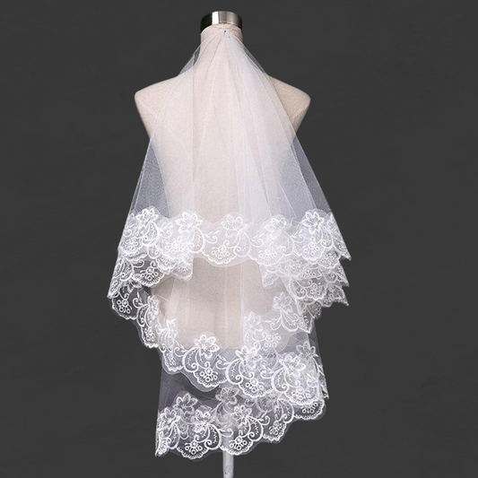 GownLink's  Solace in Timelessness Gorgeous Bridal Short 1.5mtr Veil With Comb for Christian & Catholic Wedding GLV09S
