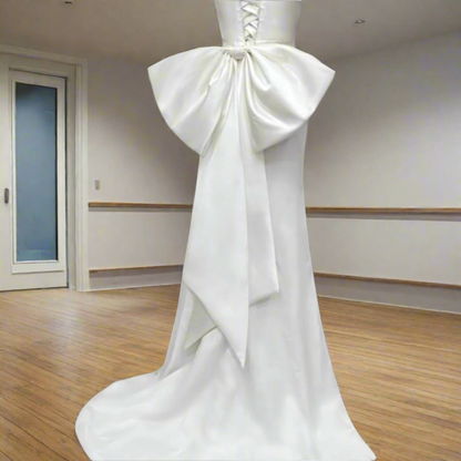 GownLink,s Big Bow with Adjustable Waistband for Wedding Dresses with Long Tails